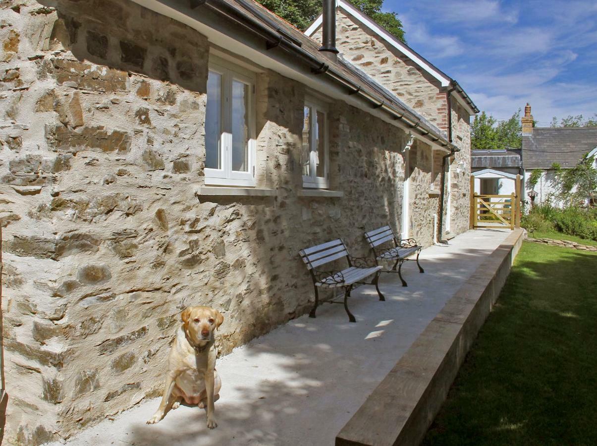 Ewebarn Vila Penffordd Exterior foto